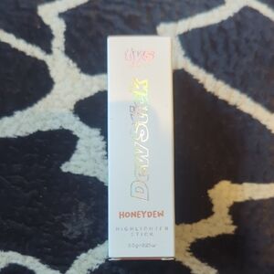 Tys Beauty Dew Stick Honeydew Highlighter Stick